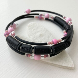 Trust armband rosa