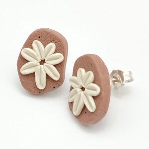 Trust örhänge studs