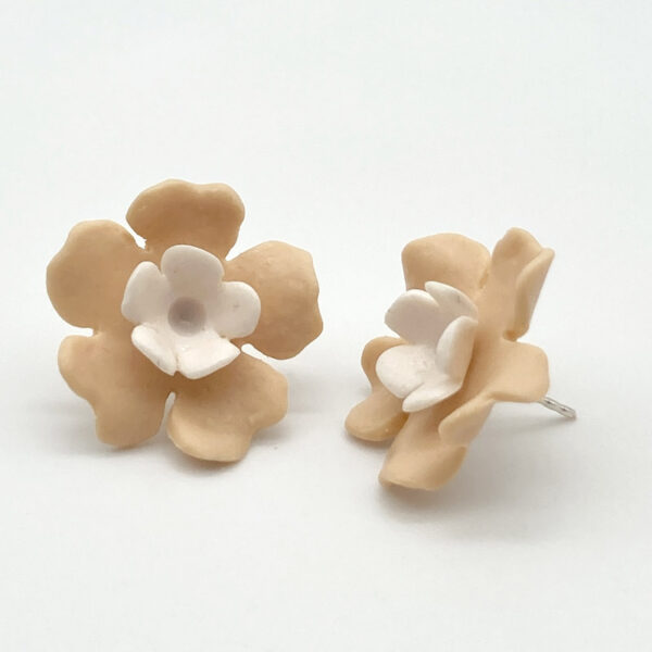 Kraft - Örhänge Blomma Beige/Vit Liten